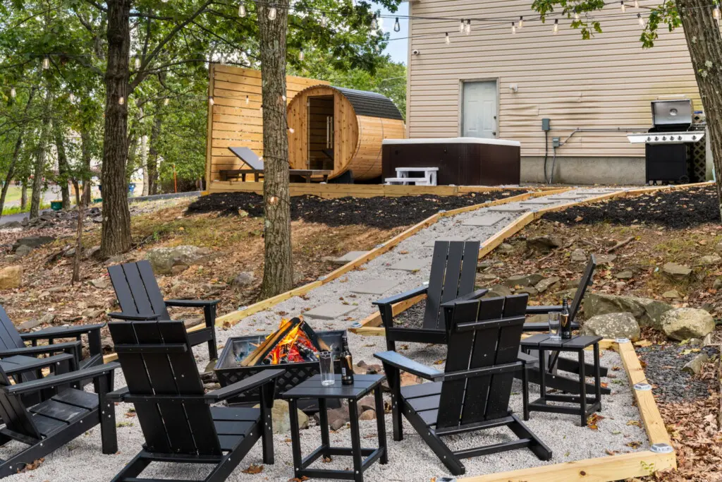 37 web or mls 415 Deborah Dr East Stroudsburg PA 18301 airbnb 037